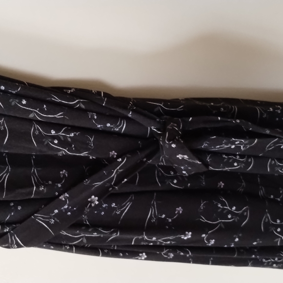 CITY CHIC WOMEN 3/4 SLEEVE MIDI DRESS W/ BELT PLUS SIZE. - Picture 4 of 12